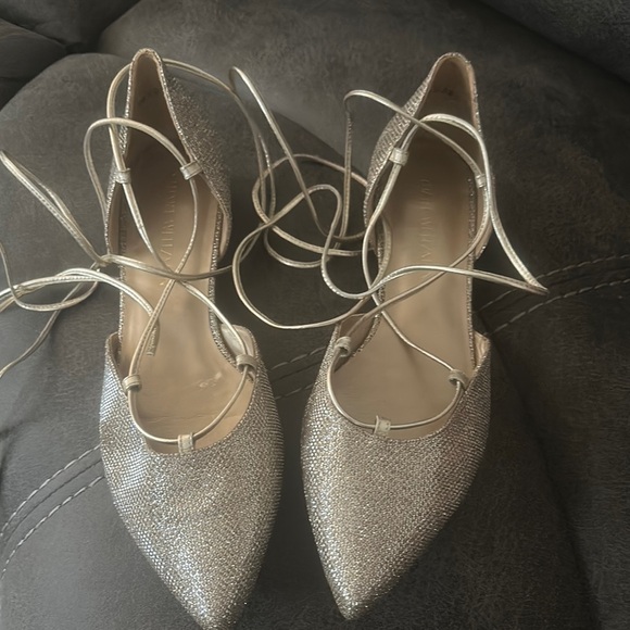 Stuart Weitzman Gillian Gold Flats with Elegant lace up  Design - Picture 2 of 5